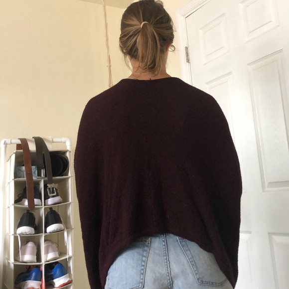 Brandy Melville Shrug - Picture 2 of 6